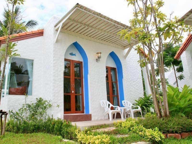 Baanmontra Beach Resort - Bankrut Exterior foto